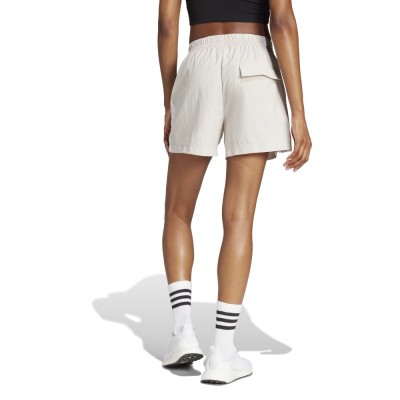 Adidas ESSENTIALS 3-STRIPES LIFESTYLE WOVEN SHORTS (JC8165) Adidas ESSENTIALS 3-STRIPES LIFESTYLE WOVEN SHORTS (JC8165)