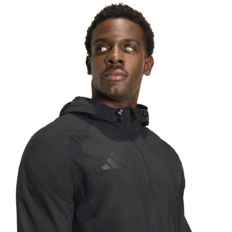 Adidas Tiro Travel Windbreaker (JM5539)