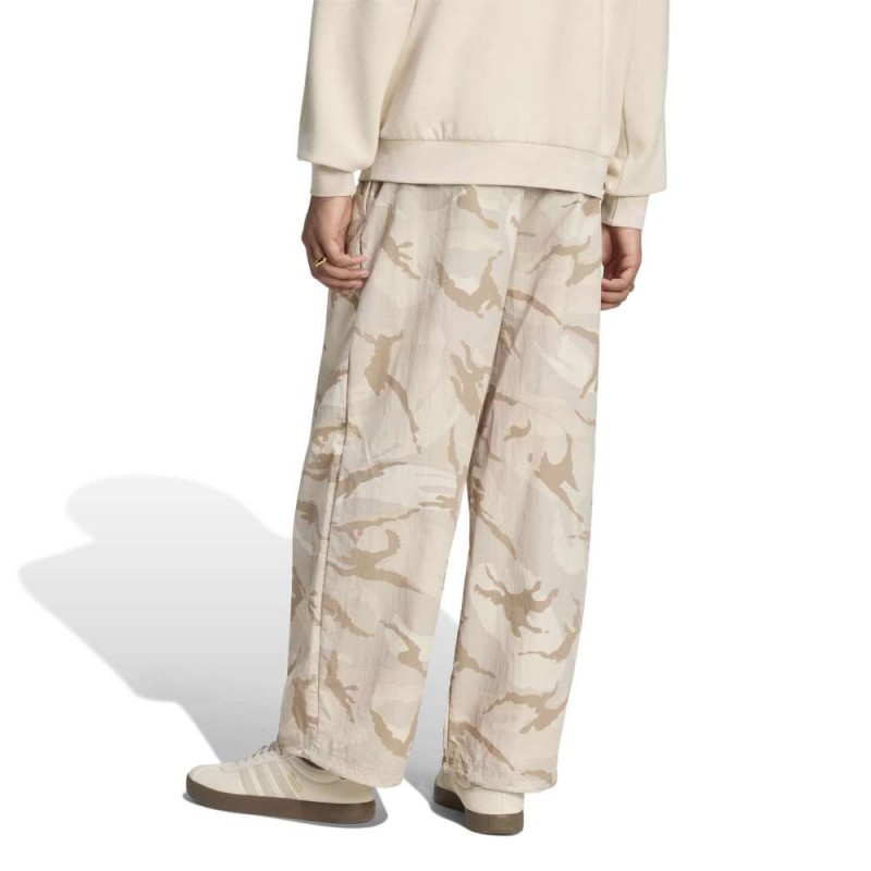 Adidas Seasonal Essentials Camo Woven Parachute Pants (KG4735)