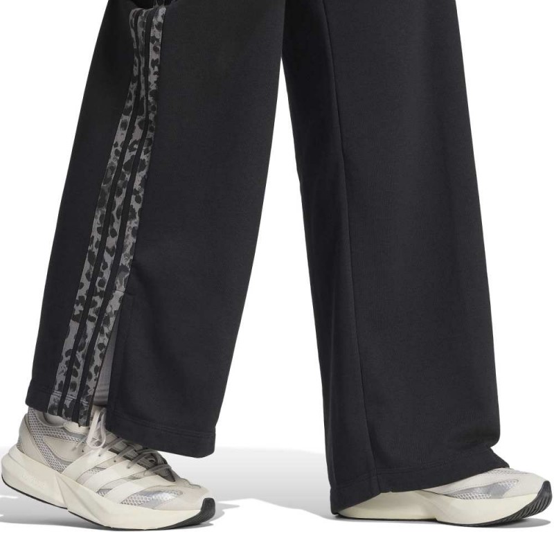 Adidas Seasonal Essentials Animal Print 3-Stripes Pants (KS7995)